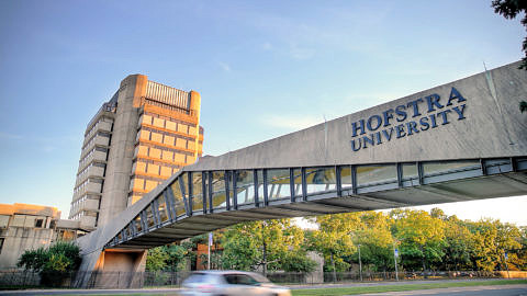 Zum Artikel "Auslandssemester 2025/26 an der Hofstra University (Long Island, USA)"