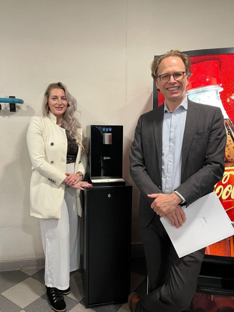 Neu im Juridicum: Unser Wasserspender ist da!