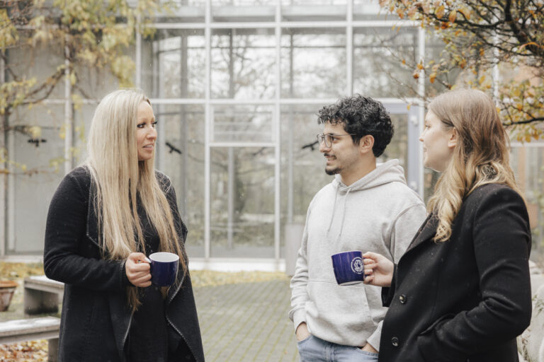 FAU JobInsights live; Jura – Studierende fragen, Alumni antworten